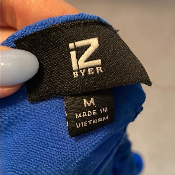 Iz Byer Blue Asymmetrical Sleeveless Tank Top - Picture 2 of 2